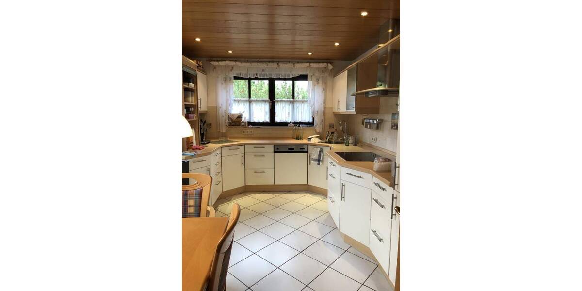 Etagenwohnung Blieskastel Lautzkirchen - 5 Zimmer, 185 m&sup2;, 1.130&euro; | Angebot:26105802