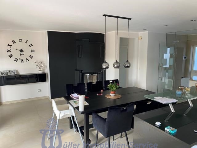 Modernes lichtdurchflutetes Einfamilienhaus in herrlicher Stadtrandlage von Homburg - Einfamilienhaus Homburg | Angebot:18108748