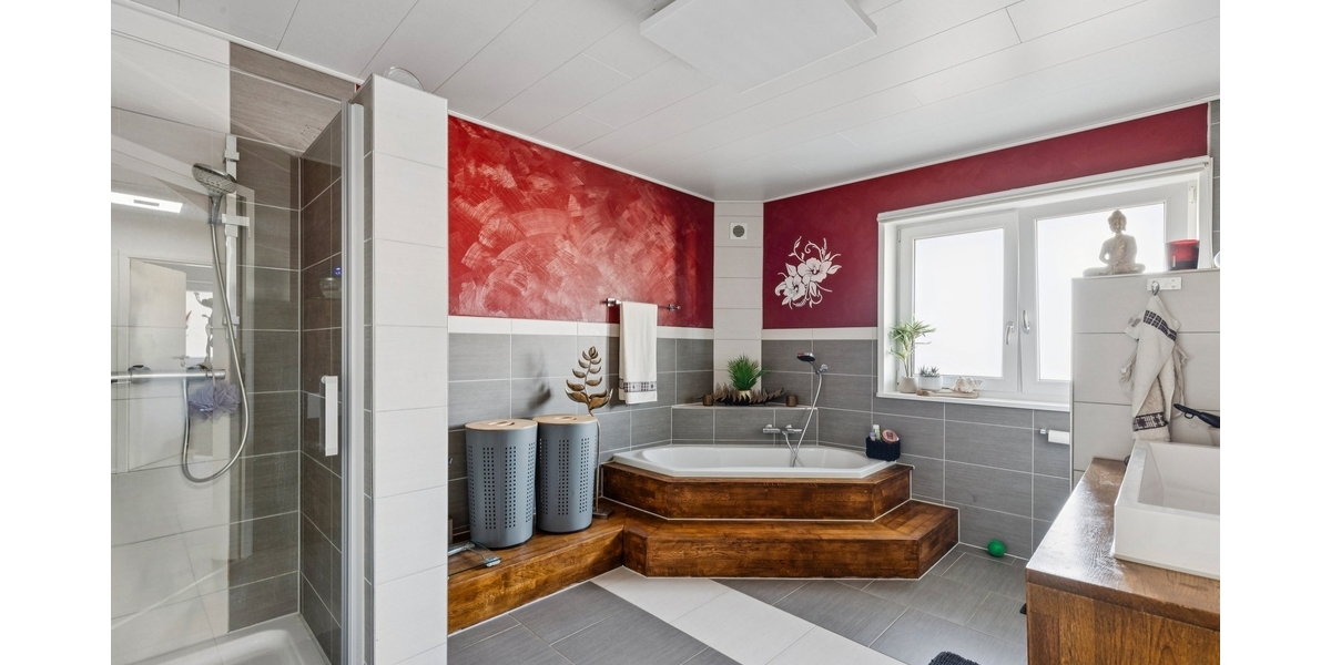 Reserviert Exklusive Stadtvilla in Thaleischweiler A+,Wärmepumpe, Jacuzzi & viele weitere Highlights - Einfamilienhaus Thaleischweiler-Fröschen Fröschen | Angebot:27267145