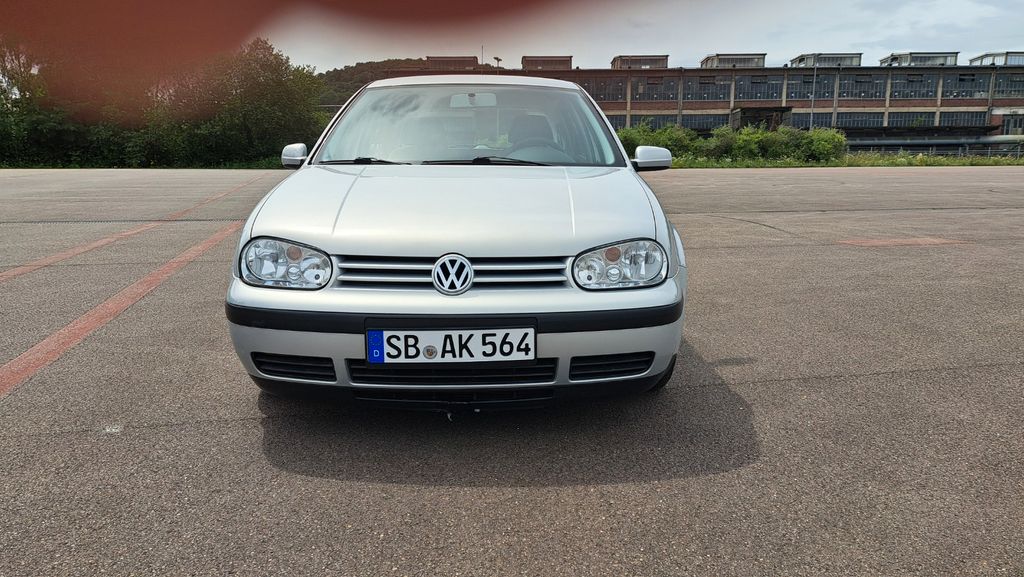 VW Golf 109.000 km 5.300 &euro; Saarbrücken 66121