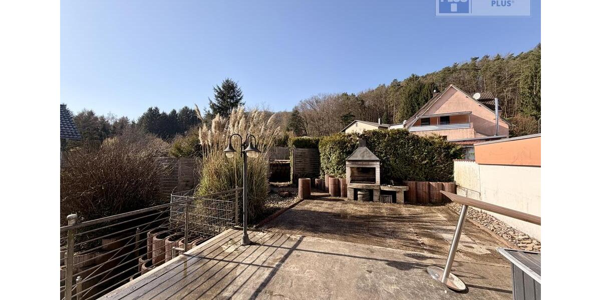 Maisonettenwohnung Homburg - 5.5 Zimmer, 165 m&sup2;, 1.090&euro; | Angebot:25882406