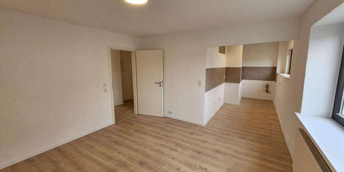 Etagenwohnung Schiffweiler - 2 Zimmer, 48 m&sup2;, 530&euro; | Angebot:26630658