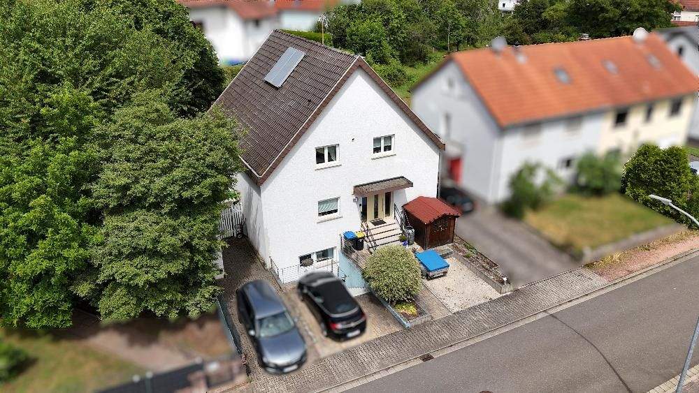 Mehrfamilienhaus, Wohnhaus Blieskastel Niederwürzbach - 5 Zimmer, 190 m&sup2;, 299.000&euro; | Angebot:25705994