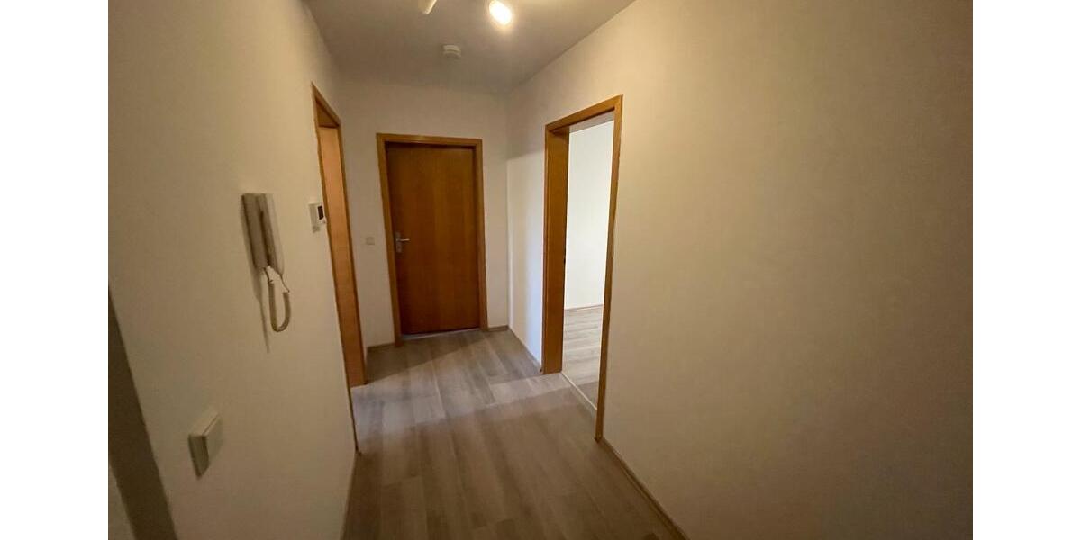 Dachgeschoßwohnung Neunkirchen - 2 Zimmer, 70 m&sup2;, 470&euro; | Angebot:25254534