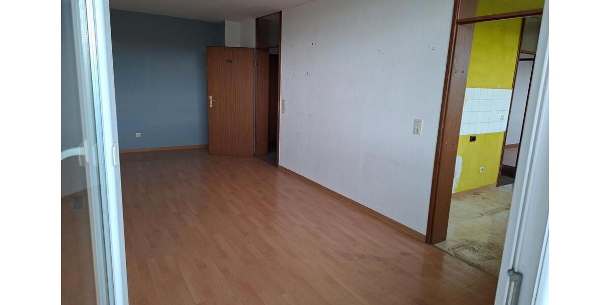 Etagenwohnung Saarbrücken Eschberg - 3.5 Zimmer, 86 m&sup2;, 180.000&euro; | Angebot:27299023