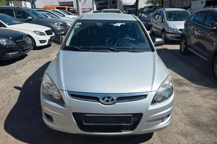 Hyundai i30 172.000 km 2.500 &euro; Saarbrücken 66115