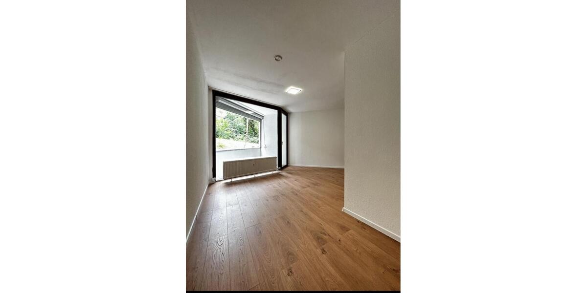 Erdgeschoßwohnung Homburg - 4 Zimmer, 120 m&sup2;, 850&euro; | Angebot:25881914