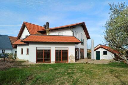 Haus Sankt Ingbert St. Ingbert - 6 Zimmer, 180 m&sup2;, 645.000&euro; | Angebot:26258489