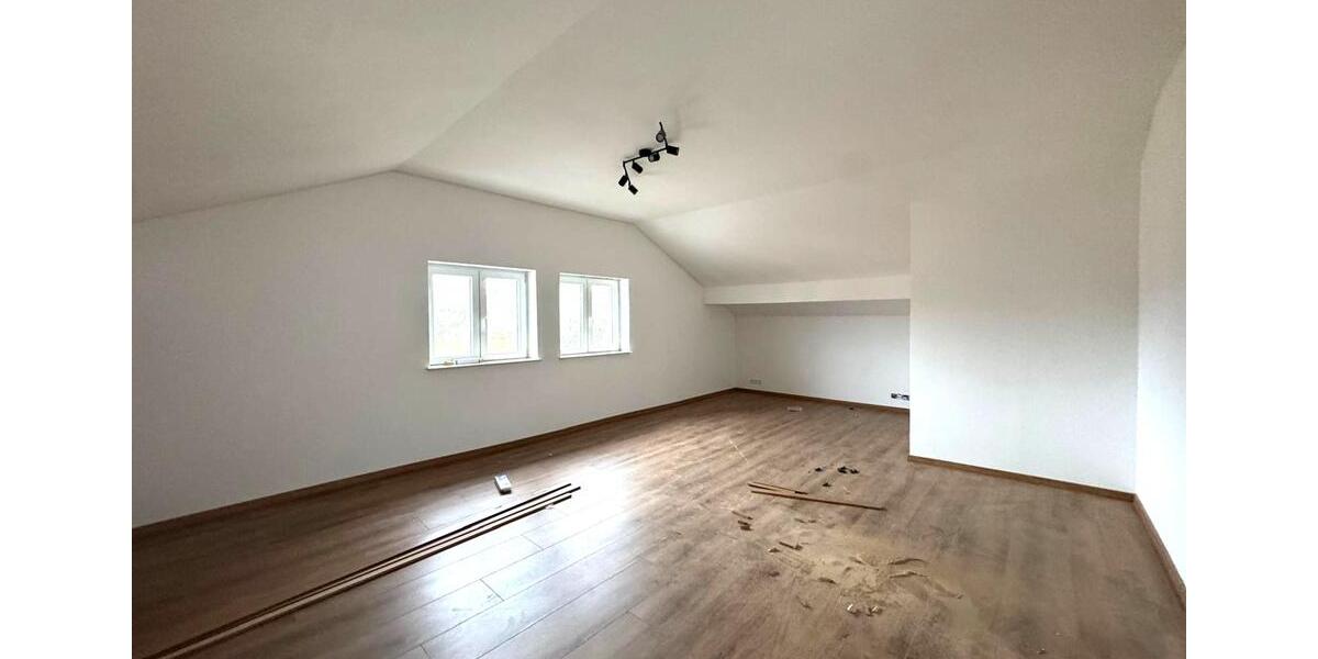 Etagenwohnung Gries - 3 Zimmer, 90 m&sup2;, 1.150&euro; | Angebot:25868015