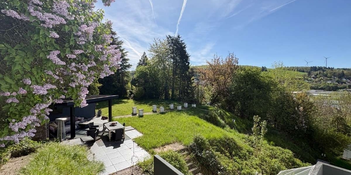 Top Architektur mit Wohnen auf gehobenem Niveau - Architektenvilla in Bestlage Kusel - Einfamilienhaus Kusel | Angebot:27156961