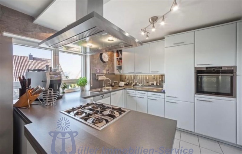 Repräsentatives Traumhaus mit Fernblick in bevorzugter Stadtrandlage von Zweibrücken - Villa Zweibrücken | Angebot:10658553