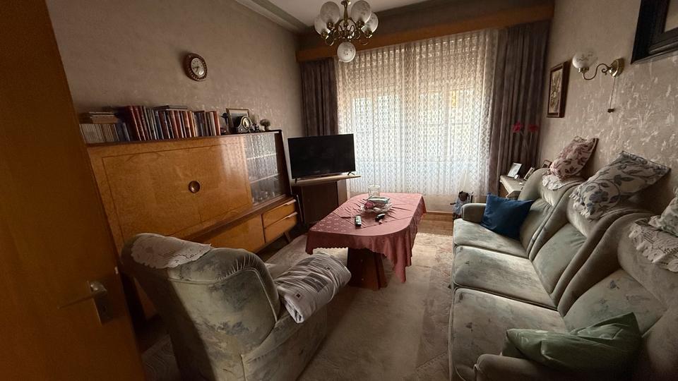 Einfamilienhaus Blieskastel - 6 Zimmer, 145 m&sup2;, 119.000&euro; | Angebot:25872569