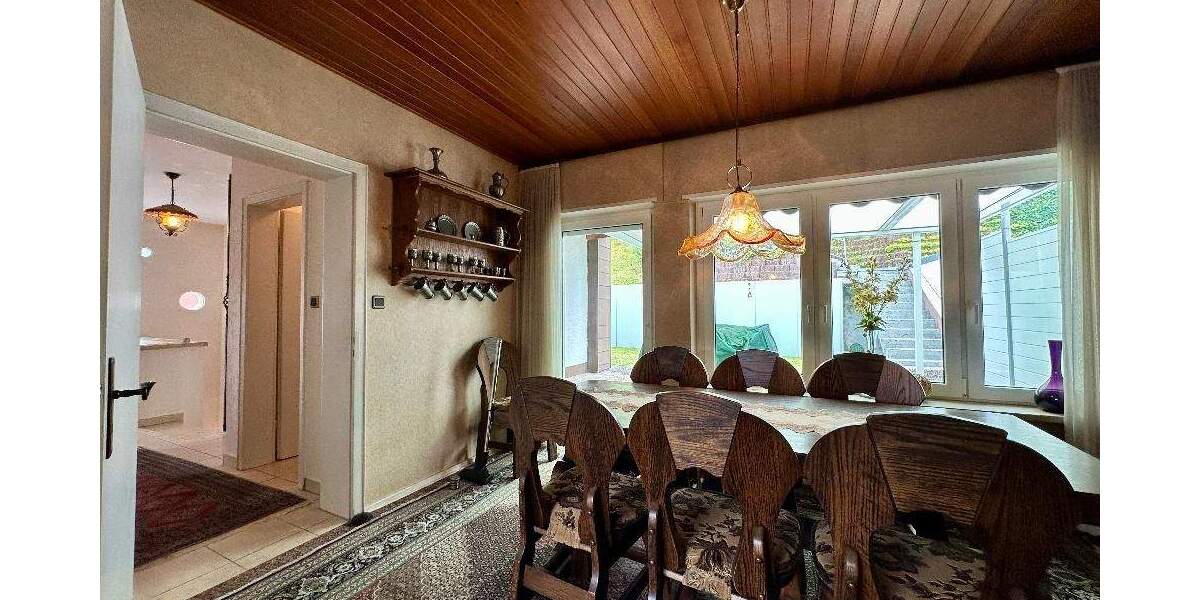 Einfamilienhaus Waldfischbach - 5 Zimmer, 151 m&sup2;, 215.000&euro; | Angebot:25802498