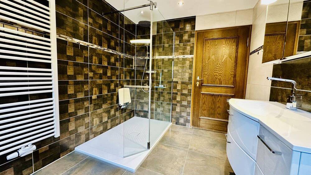 Mehrfamilienhaus, Wohnhaus Illingen - 9 Zimmer, 373 m&sup2;, 459.000&euro; | Angebot:25686397