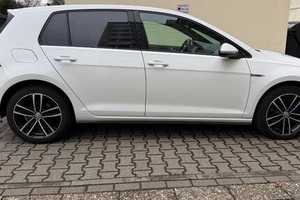 VW Golf 140.865 km 13.900 &euro; Pirmasens 66955