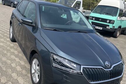Skoda Fabia 86.500 km 9.950 &euro; Saarbrücken 66125