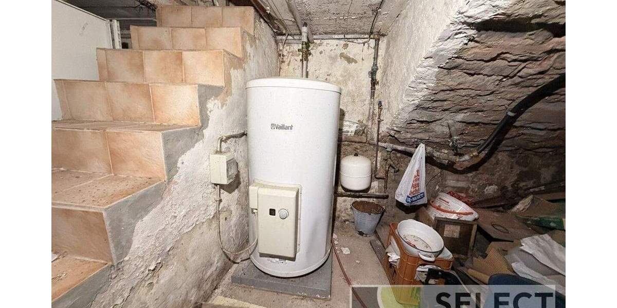 Mehrfamilienhaus, Wohnhaus Neunkirchen/Saar Hangard - 6 Zimmer, 120 m&sup2;, 59.000&euro; | Angebot:25736185