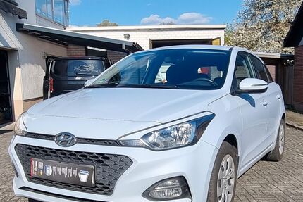 Hyundai i20 37.300 km 14.400 &euro; Bexbach 66450
