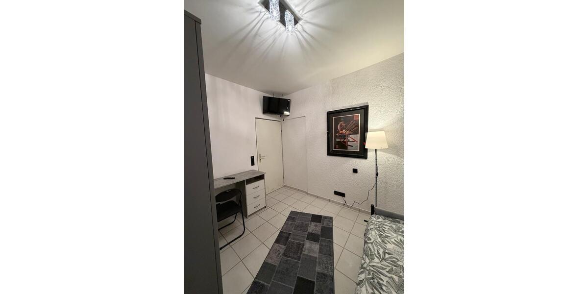 Etagenwohnung Saarbrücken Eschberg - 1 Zimmer, 15 m&sup2;, 430&euro; | Angebot:25998933