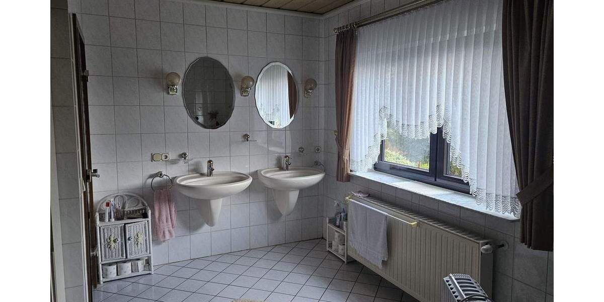 Mehrfamilienhaus, Wohnhaus Ottweiler - 6 Zimmer, 279.000&euro; | Angebot:25780473