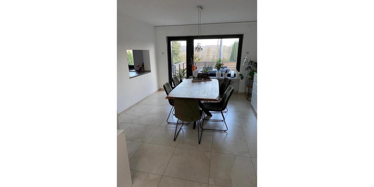 Doppelhaushälfte Saarbrücken Bischmisheim - 8 Zimmer, 220 m&sup2;, 360.000&euro; | Angebot:26195228