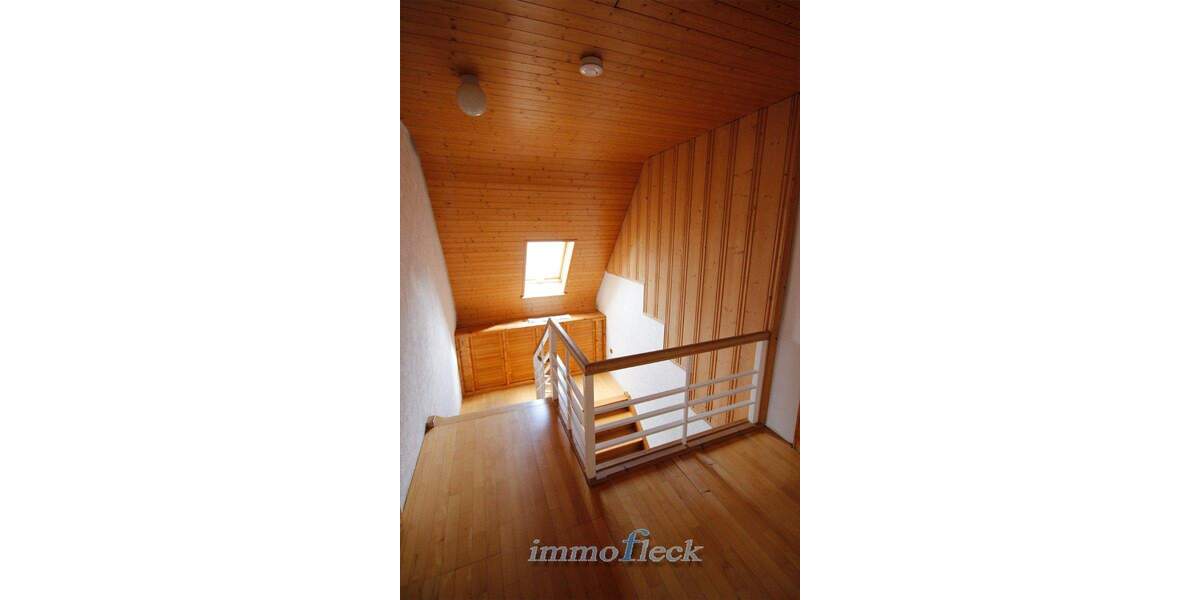 Doppelhaushälfte Bexbach - 9 Zimmer, 213 m&sup2;, 298.000&euro; | Angebot:25664167