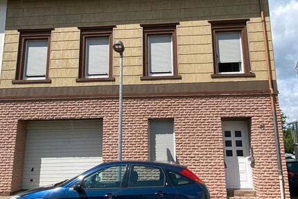 Haus Saarbrücken Dudweiler - 7 Zimmer, 170 m&sup2;, 330.000&euro; | Angebot:23726722