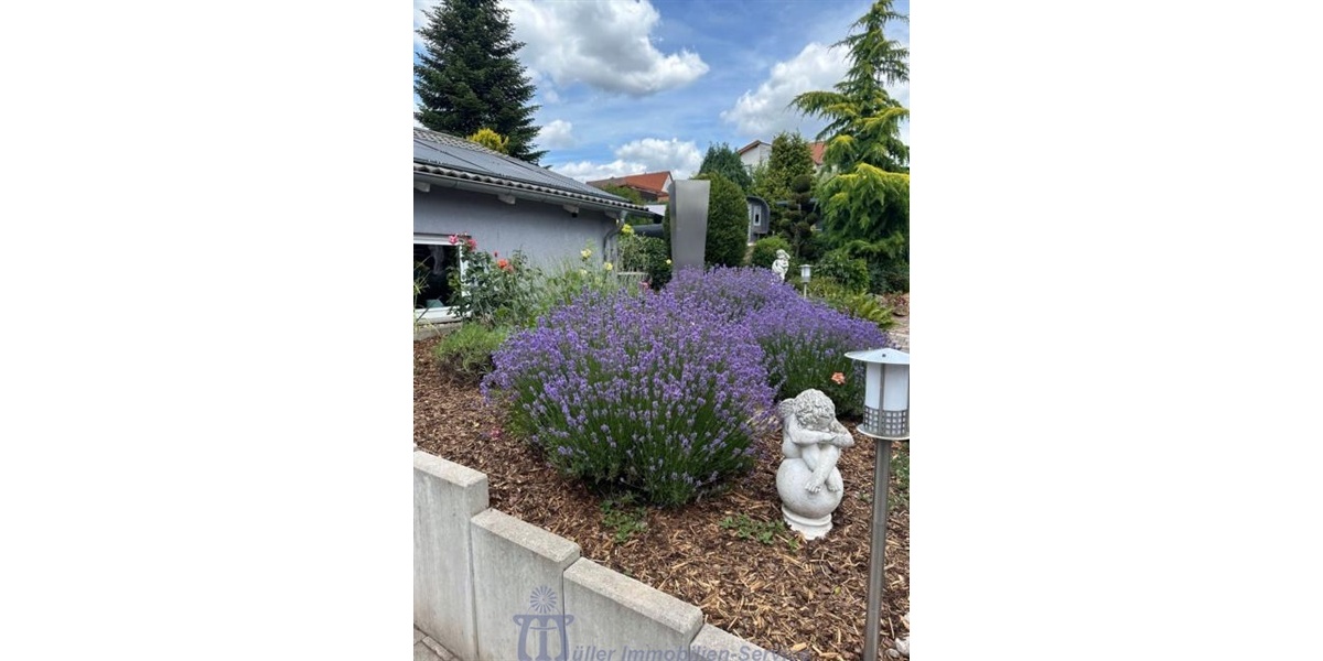 Repräsentatives Traumhaus mit Fernblick in bevorzugter Stadtrandlage von Zweibrücken - Villa Zweibrücken | Angebot:10658553