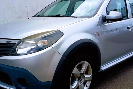 Dacia Sandero 97.291 km 2.200 &euro; Homburg 66424