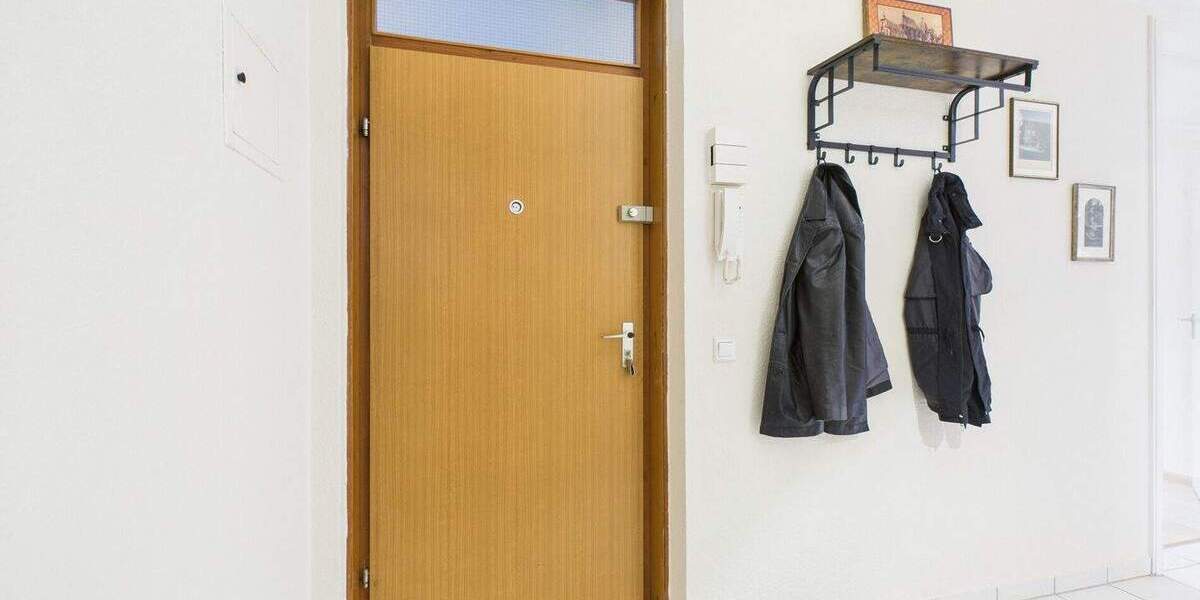 Etagenwohnung Saarbrücken Eschberg - 3 Zimmer, 80 m&sup2;, 168.000&euro; | Angebot:25666421