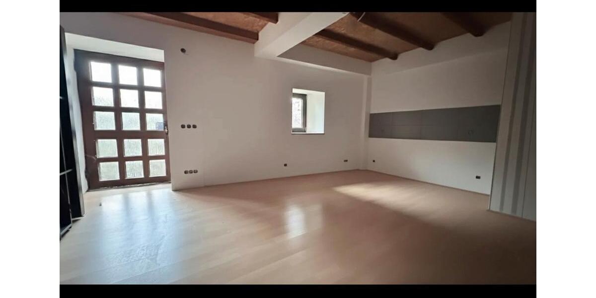 Einfamilienhaus Rammelsbach - 7 Zimmer, 159 m&sup2;, 105.000&euro; | Angebot:26539654