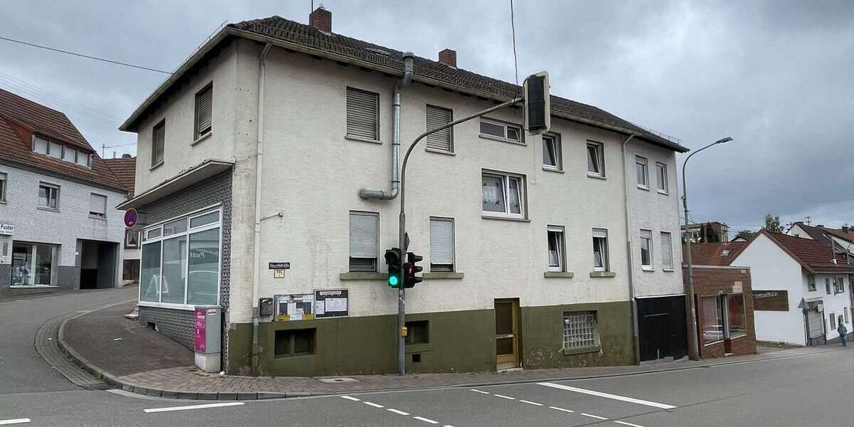 Einfamilienhaus Lemberg - 9 Zimmer, 212 m&sup2;, 249.000&euro; | Angebot:22629901