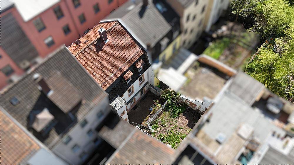 Reihenmittelhaus Pirmasens Innenstadt - 7 Zimmer, 181 m&sup2;, 159.000&euro; | Angebot:26261505