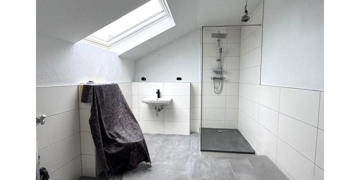 Etagenwohnung Gries - 3 Zimmer, 90 m&sup2;, 1.150&euro; | Angebot:25868015