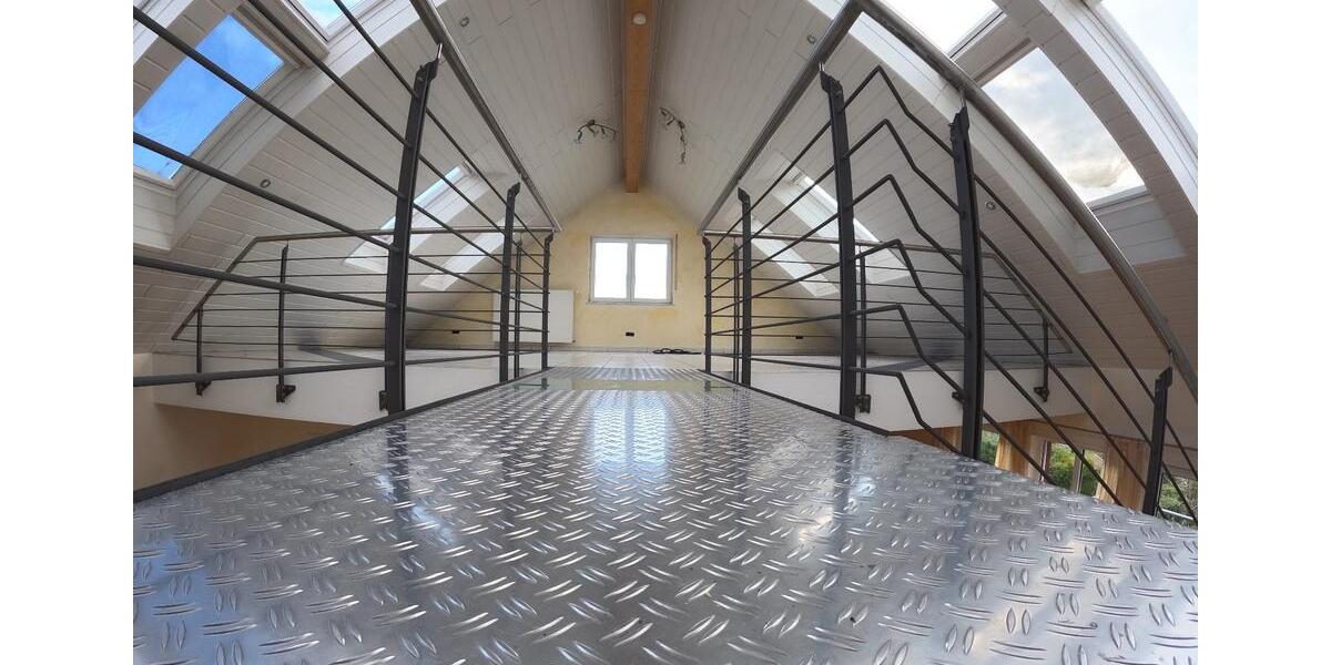 Maisonettenwohnung Gersheim - 5 Zimmer, 180 m&sup2;, 1.450&euro; | Angebot:25975904