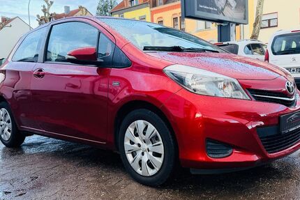 Toyota Yaris 97.000 km 6.400 &euro; Saarbrücken 66115