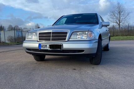 Mercedes-Benz C 200 145.000 km 4.900 &euro; Homburg 66424