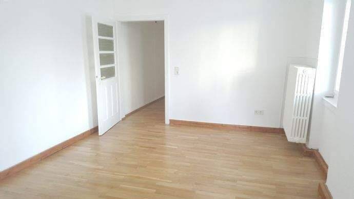 Etagenwohnung Saarbrücken Alt-Saarbrücken - 5 Zimmer, 156 m&sup2;, 1.300&euro; | Angebot:26804343