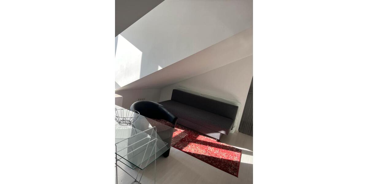 Dachgeschoßwohnung Saarbrücken Eschberg - 2 Zimmer, 55 m&sup2;, 600&euro; | Angebot:25797107