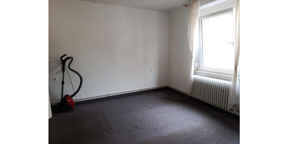 ObjNr:19750 - Helles 3- Familienhaus in Pirmasens - Mehrfamilienhaus, Wohnhaus Pirmasens Fehrbach | Angebot:23024940