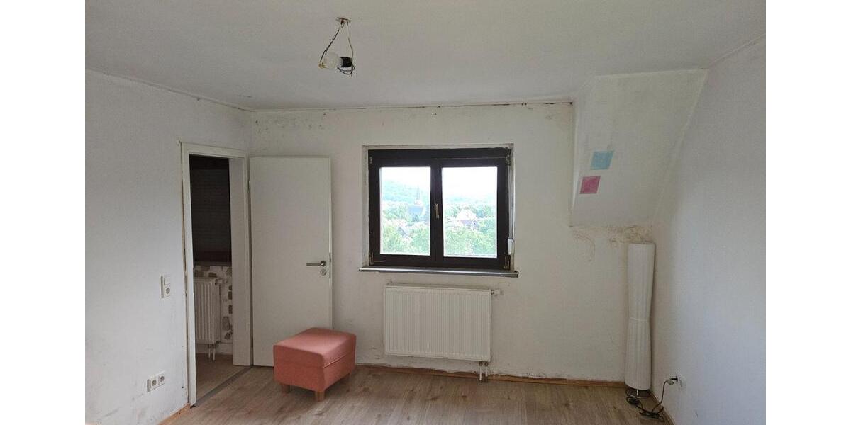 Etagenwohnung Saarbrücken Dudweiler - 4 Zimmer, 90 m&sup2;, 580&euro; | Angebot:25752721