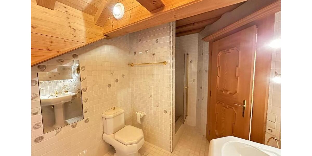 Dachgeschoßwohnung Pirmasens Niedersimten - 3 Zimmer, 102 m&sup2;, 750&euro; | Angebot:25148582