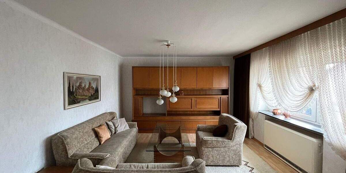 Einfamilienhaus Vinningen - 8 Zimmer, 155 m&sup2;, 195.000&euro; | Angebot:25691426