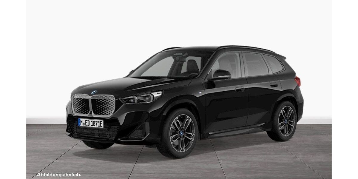 BMW iX1 23.112 km 51.490 &euro; Saarbrücken 66121