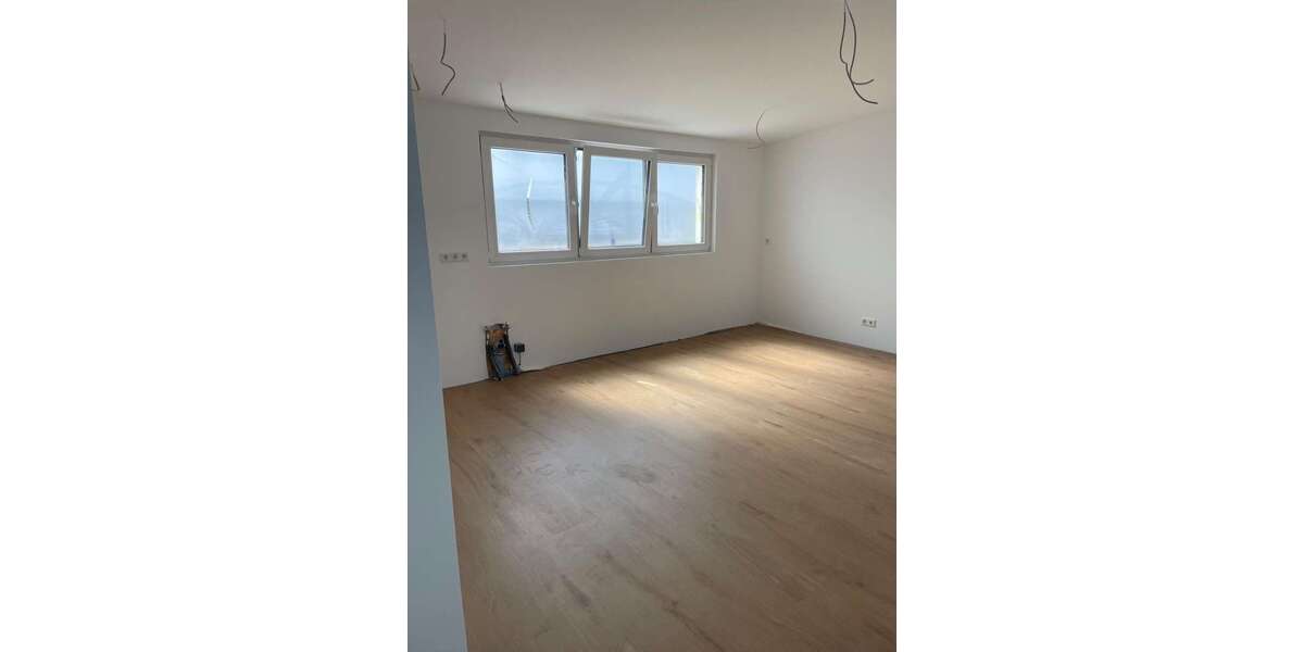 Etagenwohnung Rodenbach - 3 Zimmer, 77 m&sup2;, 900&euro; | Angebot:26186051