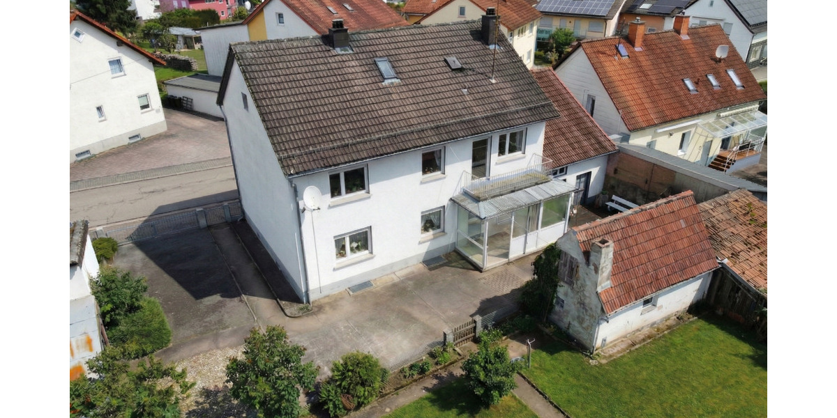Einfamilienhaus Vinningen - 8 Zimmer, 155 m&sup2;, 195.000&euro; | Angebot:25691426
