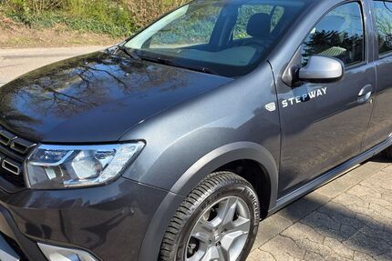 Dacia Sandero 70.000 km 10.990 &euro; Saarbrücken - Burbach 66115