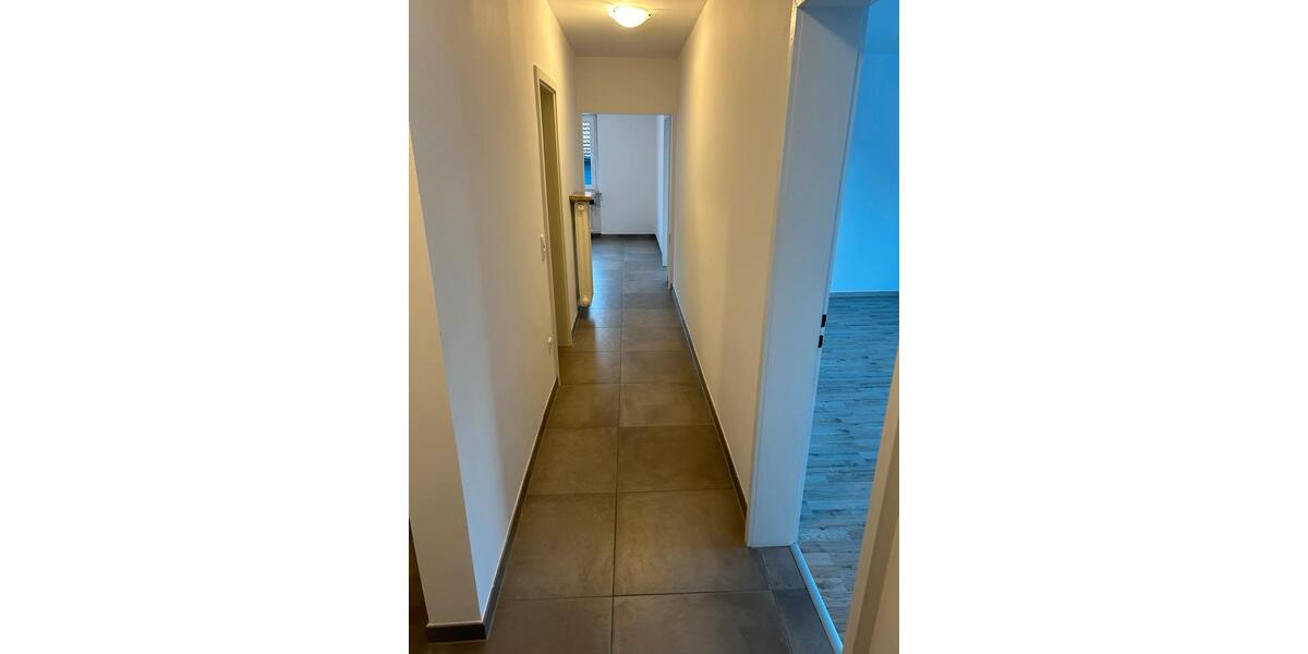 Etagenwohnung Pirmasens Niedersimten - 3.5 Zimmer, 125 m&sup2;, 750&euro; | Angebot:25262878