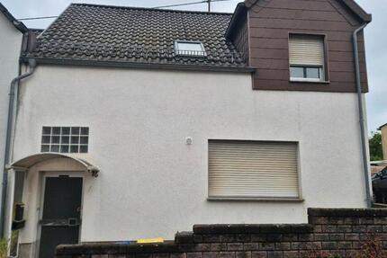 Wohnung Saarbrücken West - 3 Zimmer, 60 m&sup2;, 450&euro; | Angebot:26025747