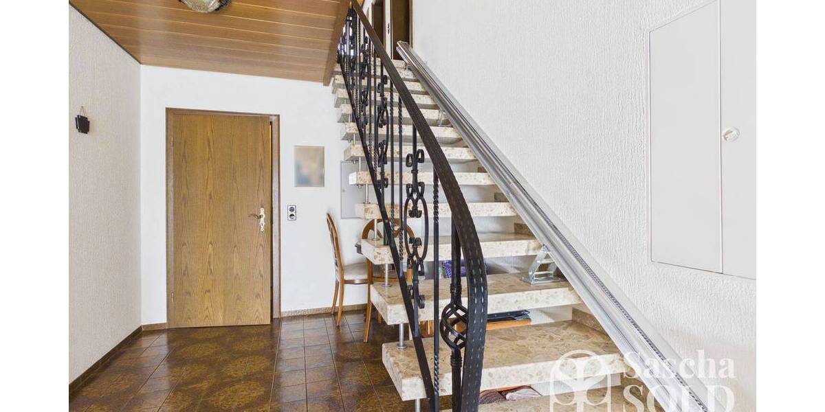 Freistehendes Einfamilienhaus in begehrter Lage von Oberwürzbach mit Garage, Terrasse & Südbalkon - Einfamilienhaus Sankt Ingbert Oberwürzbach | Angebot:26161394